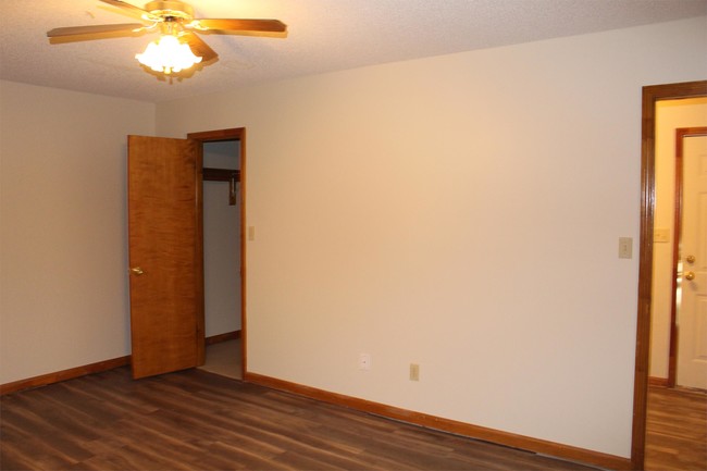 Building Photo - 171 Winding Way