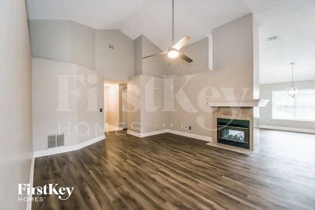 Building Photo - 10534 Otter Creek Dr