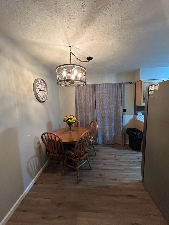 Foto del edificio - Spacious 3-Bedroom, 2-Bath Home in Middleb...
