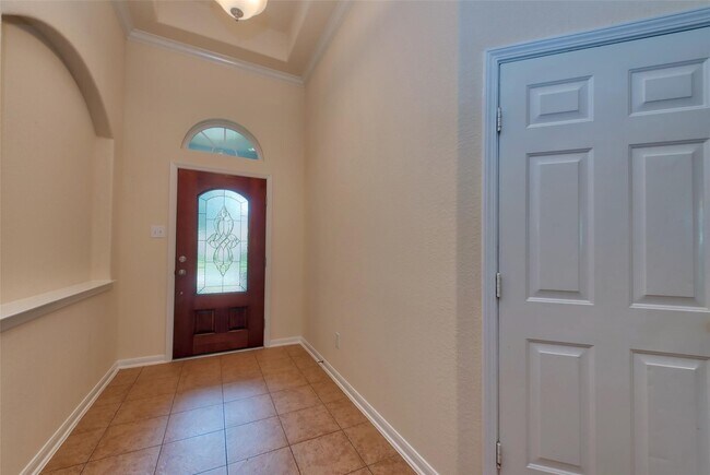 Foto del edificio - 6906 Patterson Dr