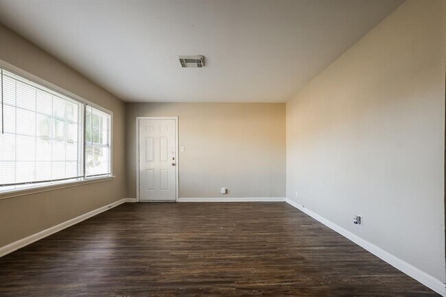 Foto del edificio - 503 23rd St N
