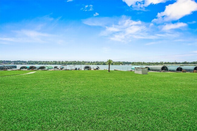 Foto del edificio - 127 W Palm Blvd