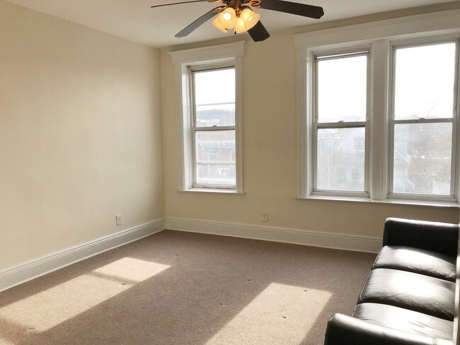 Building Photo - 157 68th St