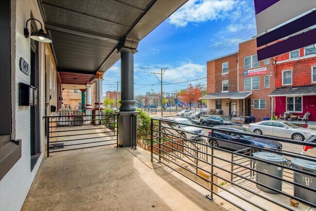 Foto del edificio - 649 N 33rd St