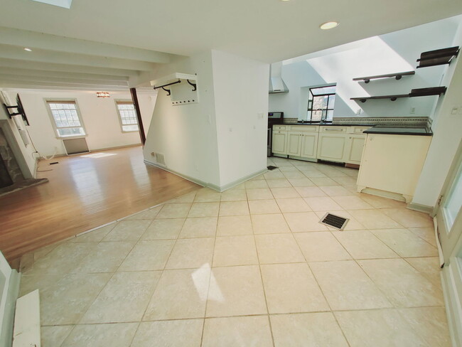 Foto del edificio - 2195 Long Ridge Rd