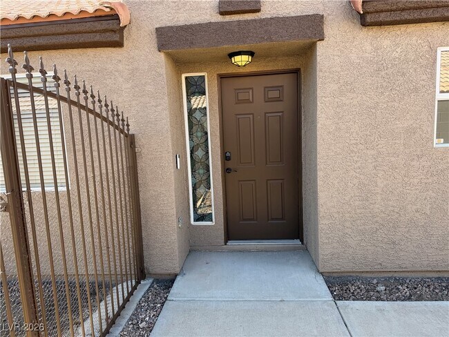 Foto del edificio - 9333 Jumpin Juniper