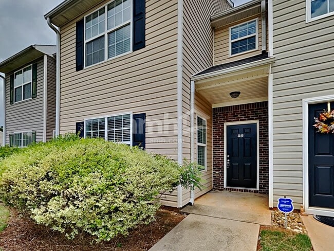 Building Photo - 2540 Marlin Dr