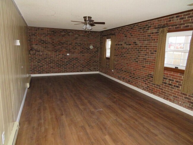 Bonus Room/Recreation Room (Lower Level) - 1707 Wedgewood Dr