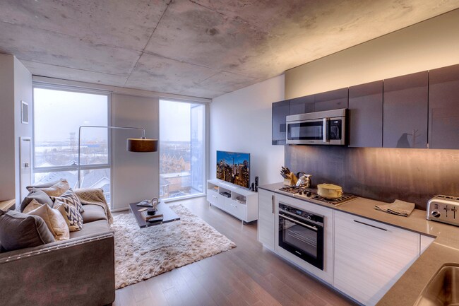 Foto del edificio - 660 W Division St