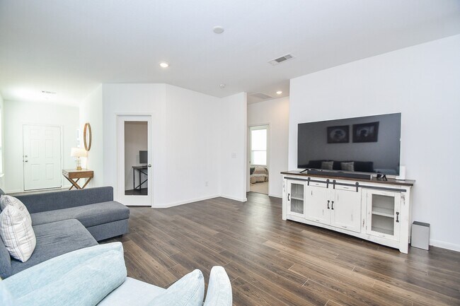 Foto del edificio - 17826 Juneberry Seed St