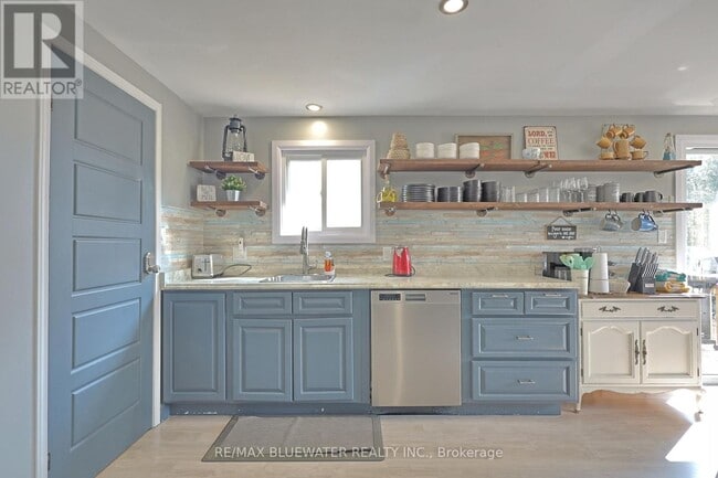 Building Photo - 9897 Eric St