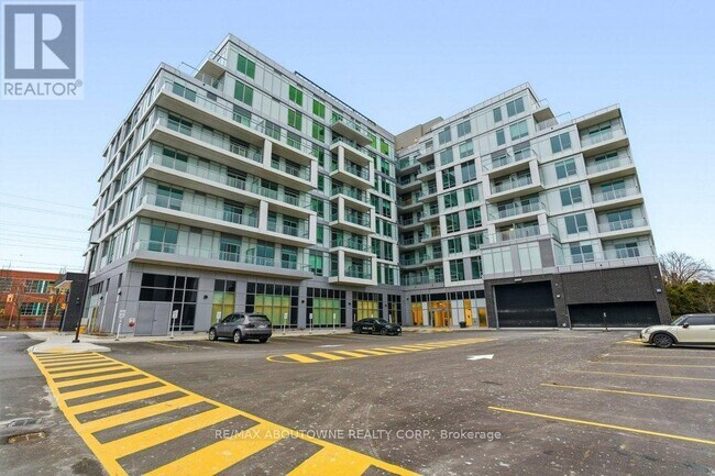 Photo du bâtiment - 500 Plains Rd E