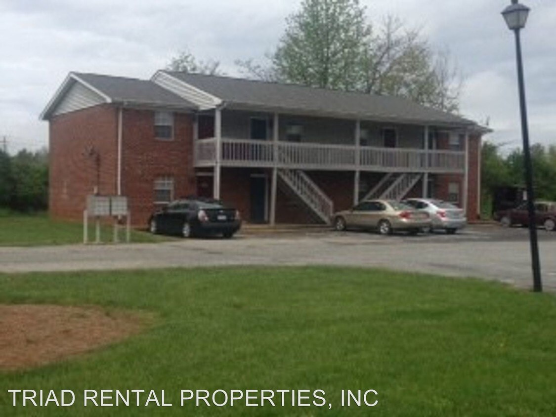 Foto principal - 235 E Dameron Ave