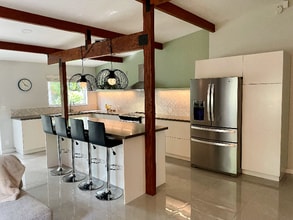 Building Photo - 1725 NE 2nd Ave