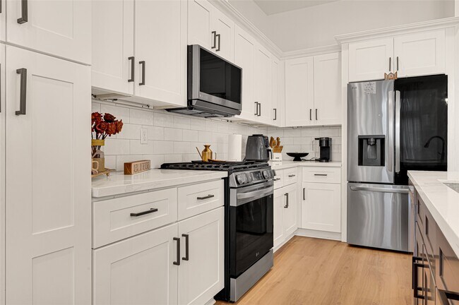 Foto del edificio - 4508 Sharon St