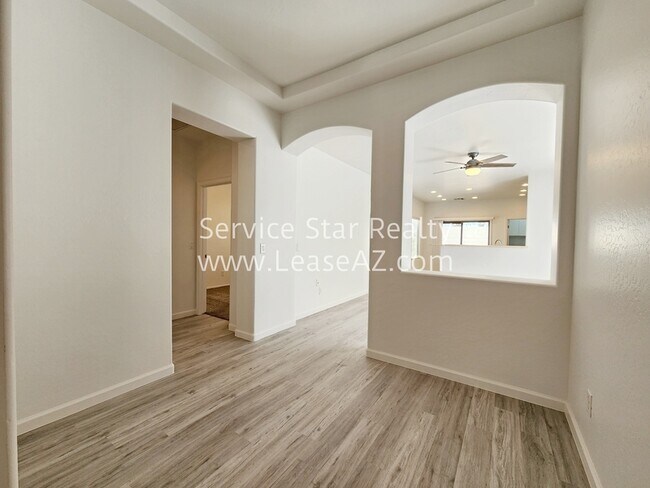 Building Photo - 11839 N 51st Dr