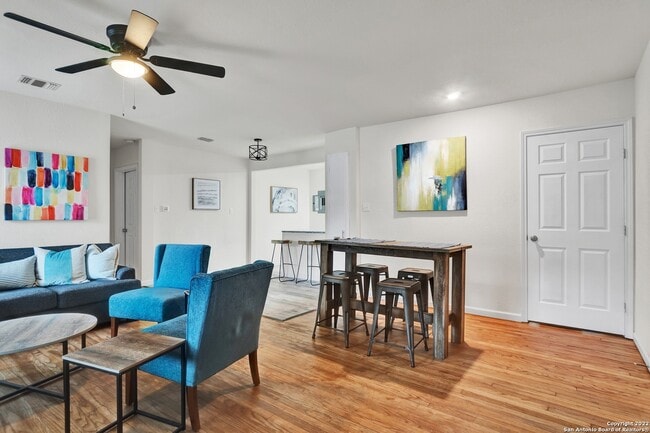 Building Photo - 2444 Cincinnati Ave