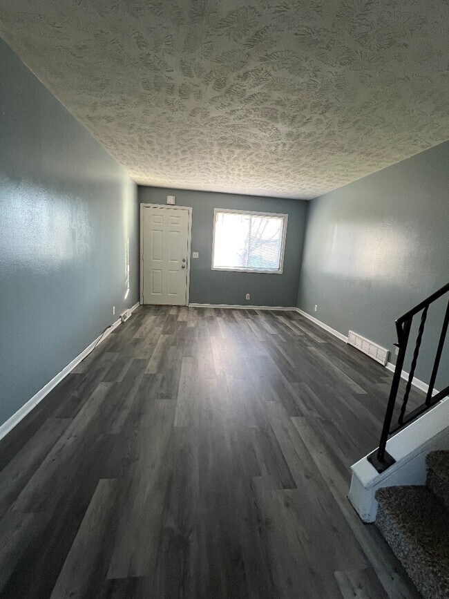 Foto del edificio - 11226 Roxbury Dr