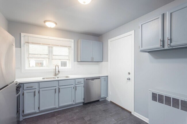 Foto del edificio - 7427 N Winchester Ave