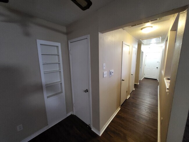 Foto del edificio - 1218 Woodward St