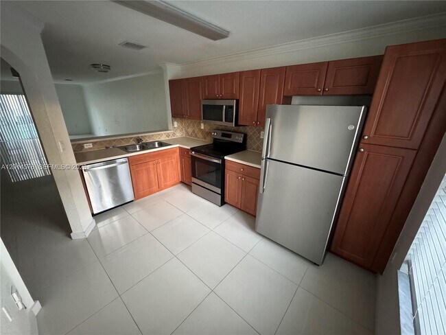 Building Photo - 3017 SW 129th Ave