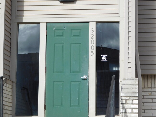 Building Photo - 32005 W 12 Mile Rd