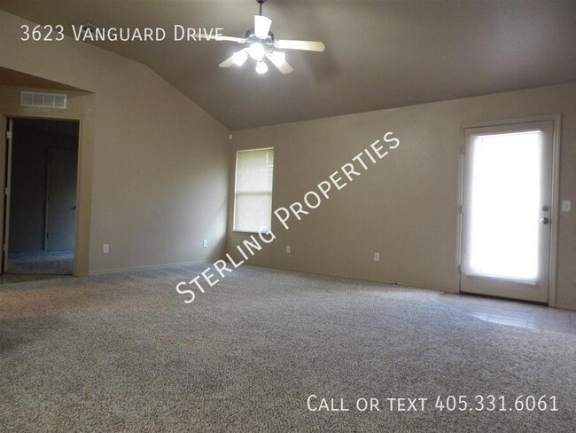 Building Photo - 3623 Vanguard Dr