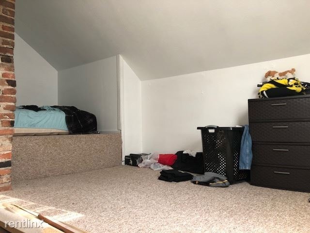 Building Photo - 2 br, 1 bath  - 313 Myrtle Ave Apt 2