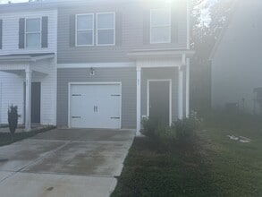 Building Photo - 271 Oakwood Dr NW
