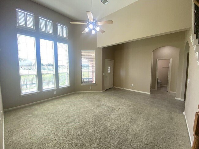 Foto del edificio - 3350 Spring Landing Ln