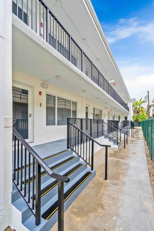 Foto del edificio - 1555 Bay Rd