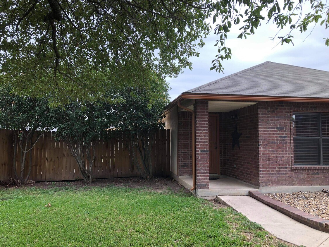 Primary Photo - 7253 Artisan Ln