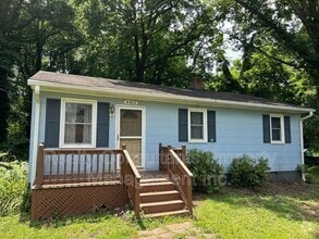 Building Photo - 4403 Edgemore Rd