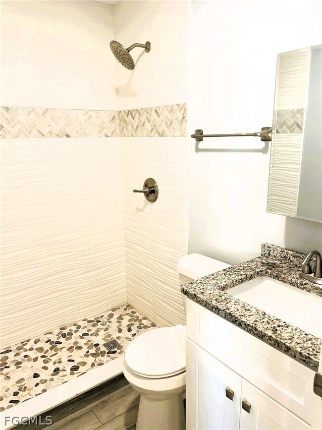 Foto del edificio - 638 SE 13th Ave