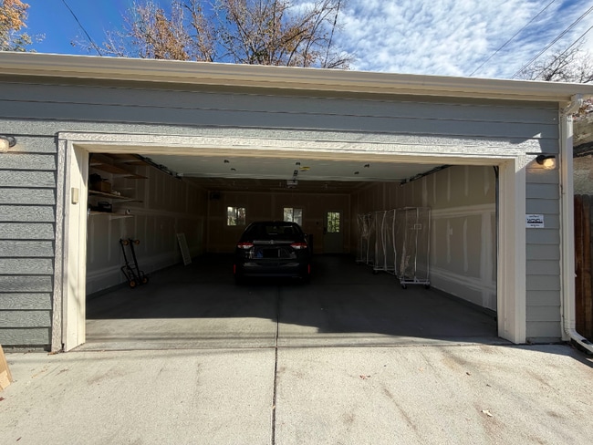 Photo - 251 S Lafayette St House