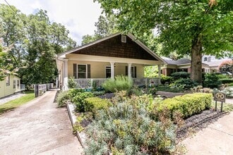 Building Photo - 1084 Sanders Ave SE