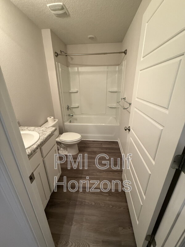 Building Photo - 1045 Lovebird Ct