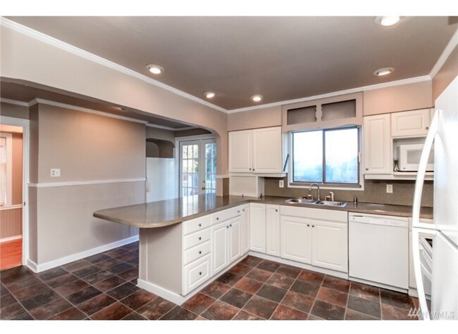 Foto del edificio - 2215 E 68th St