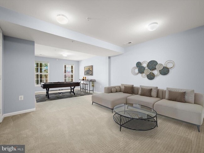 Building Photo - 4243 Begonia Dr