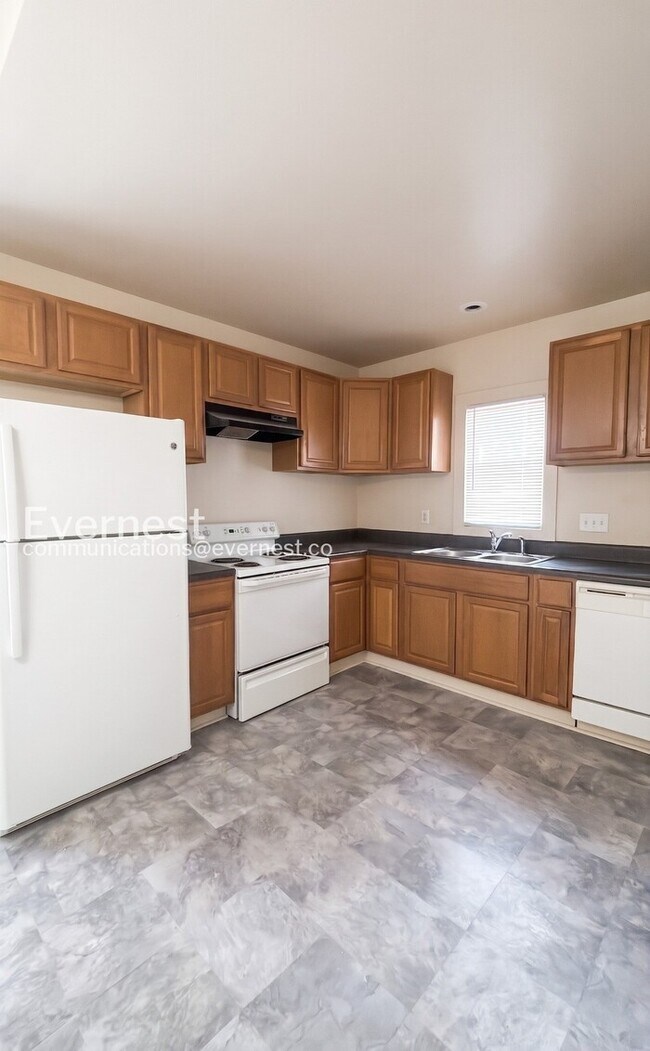 Foto del edificio - 3100 E Marshall St