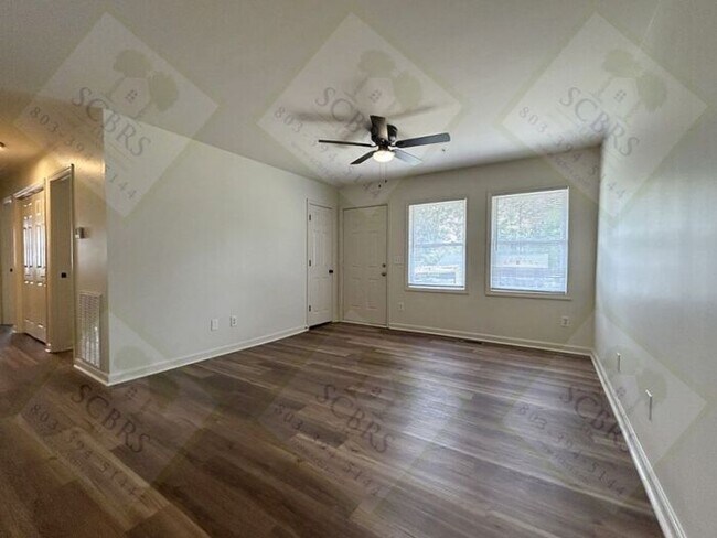 Foto del edificio - Beautifully Updated 3 Bedroom, 2 Bath Home – Move-In Ready!