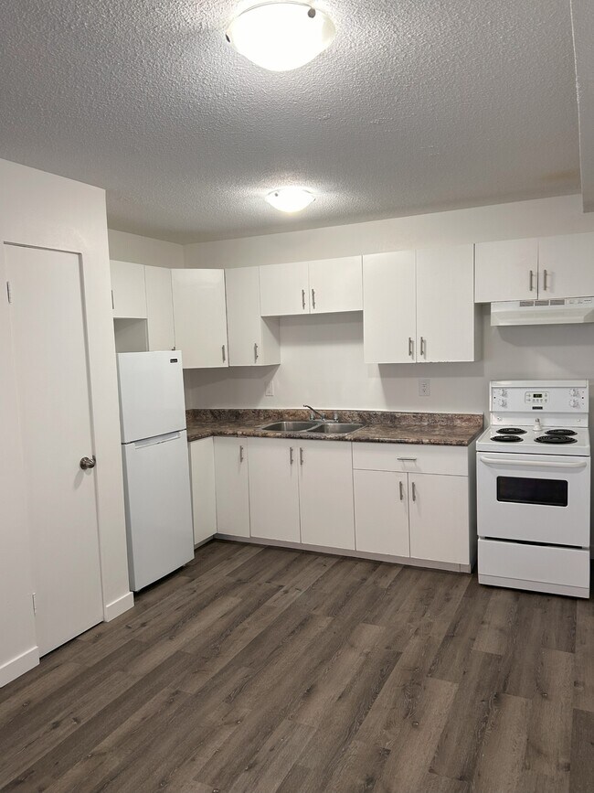 Photo du bâtiment - 727 5th Ave N