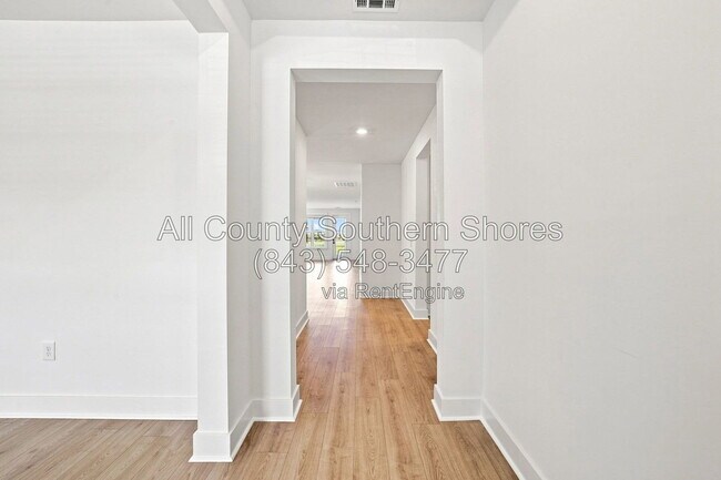 Foto del edificio - 3084 Claredon St