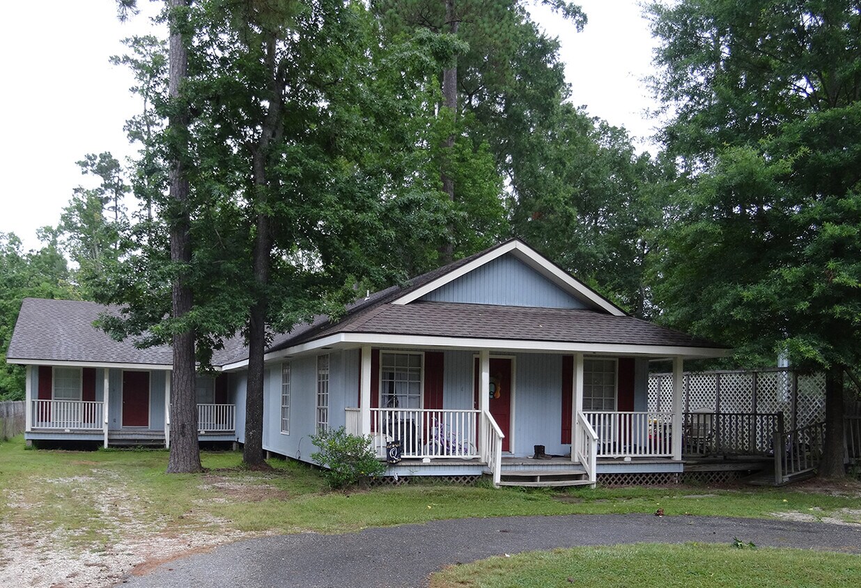 728 Lambert St, Mandeville, LA 70448 Townhome Rentals in Mandeville