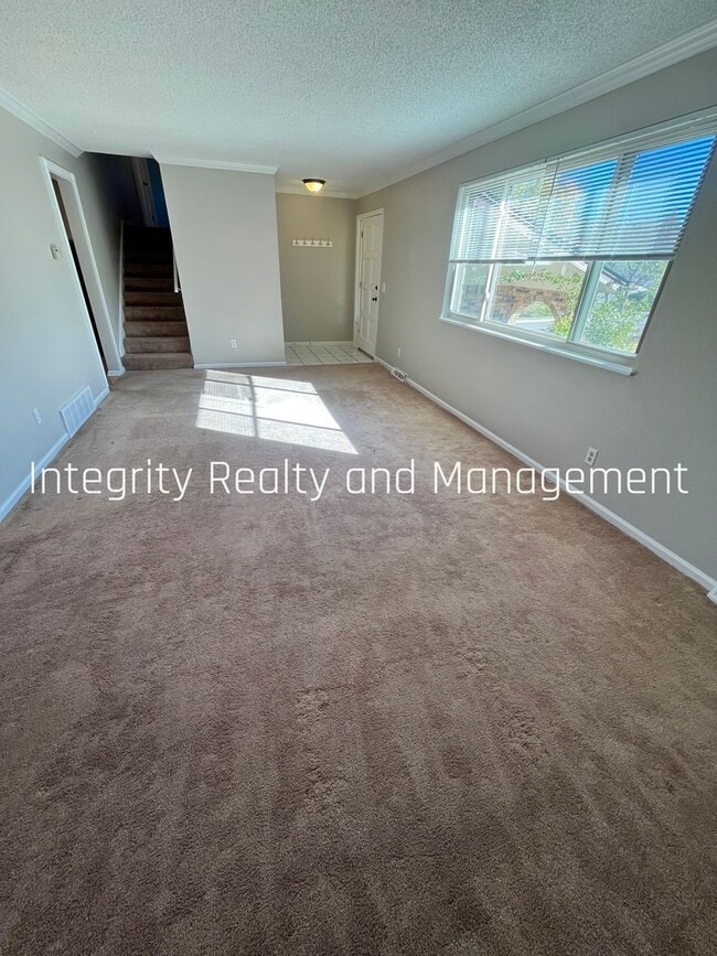 Building Photo - 13637 Pisces Ct