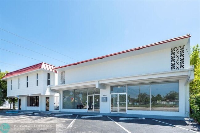 Building Photo - 1142 NE 4th Ave
