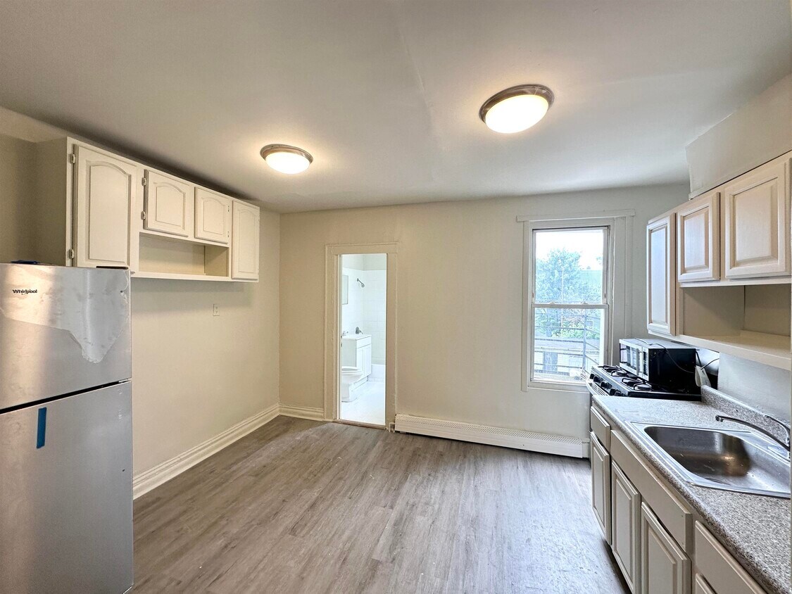 Foto principal - 144 Van Horne St
