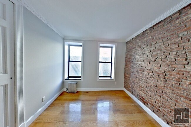 Building Photo - E 100TH ST.