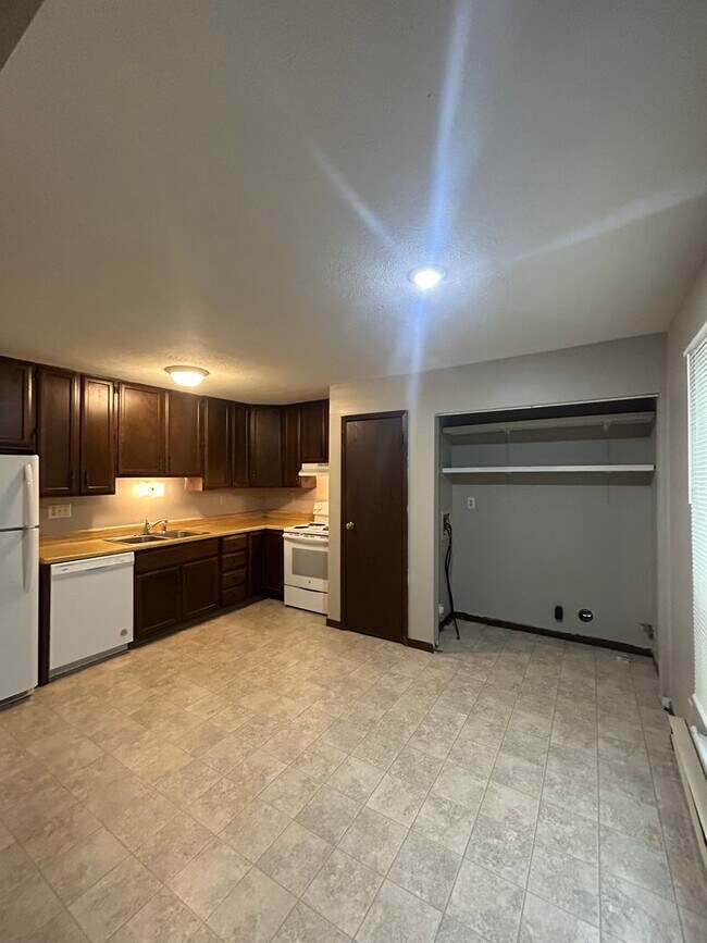 Foto del edificio - 60 Ironwood Ct