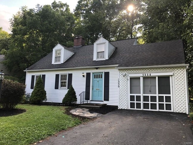 Building Photo - 1558 Westmoreland Ave